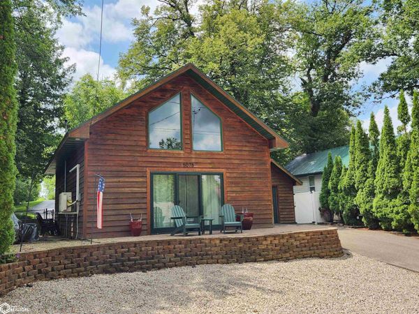 5078 S Shore Dr, Clear Lake, IA 50428
