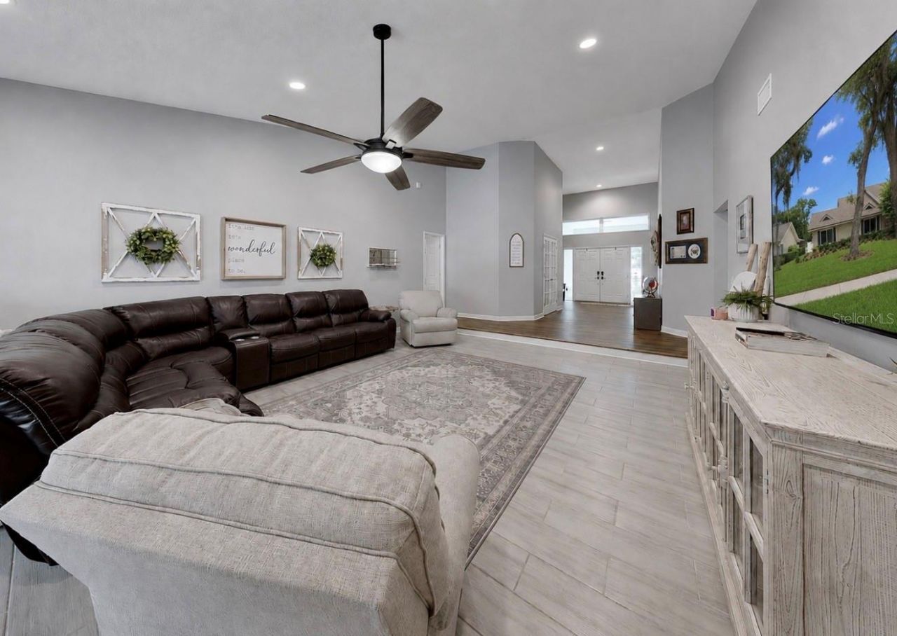 2517 Mason Oaks Drive, Valrico, FL 33596 Photo