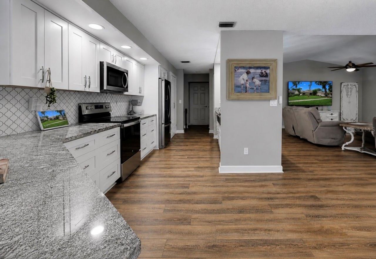2517 Mason Oaks Drive, Valrico, FL 33596 Photo