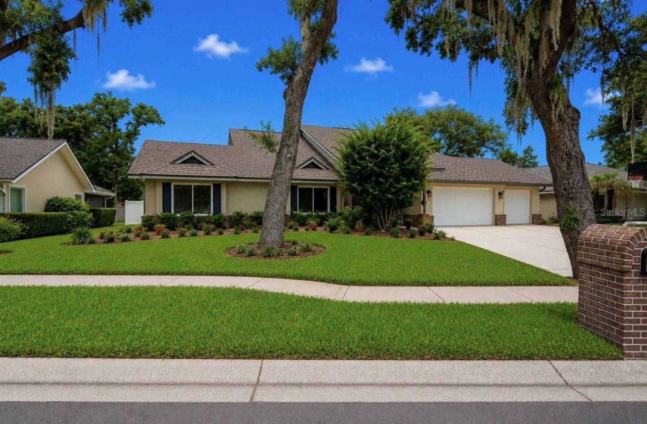 2517 Mason Oaks Drive, Valrico, FL 33596 Photo
