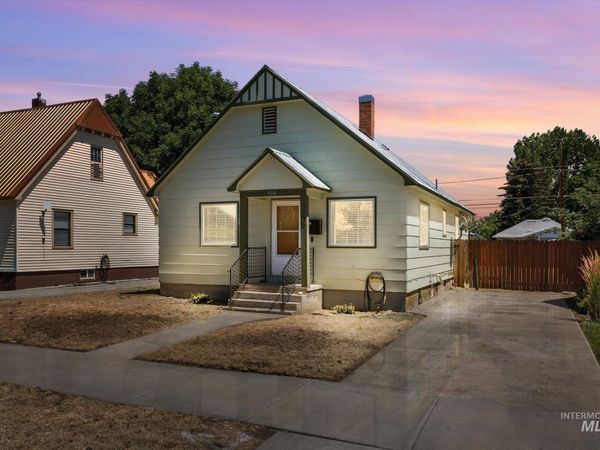 918 W 3rd St, Weiser, ID 83672