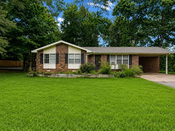 655 E End Dr , Savannah, TN 38372