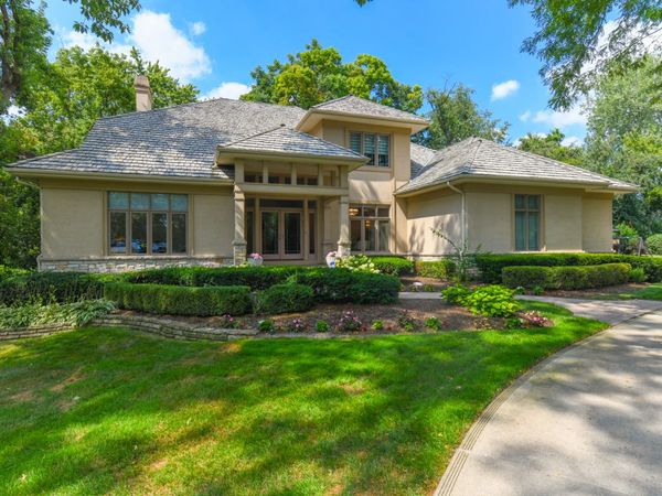 4709 Royal Melbourne Drive , Long Grove, IL 60047