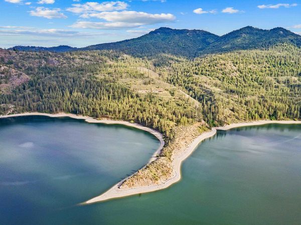 3390X Winterwood Ln, Davenport, WA 99122