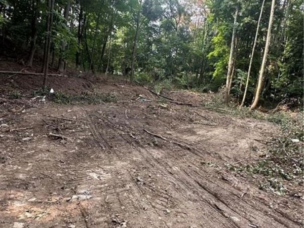 21-23 Salt Point Turnpike , Poughkeepsie, NY 12601