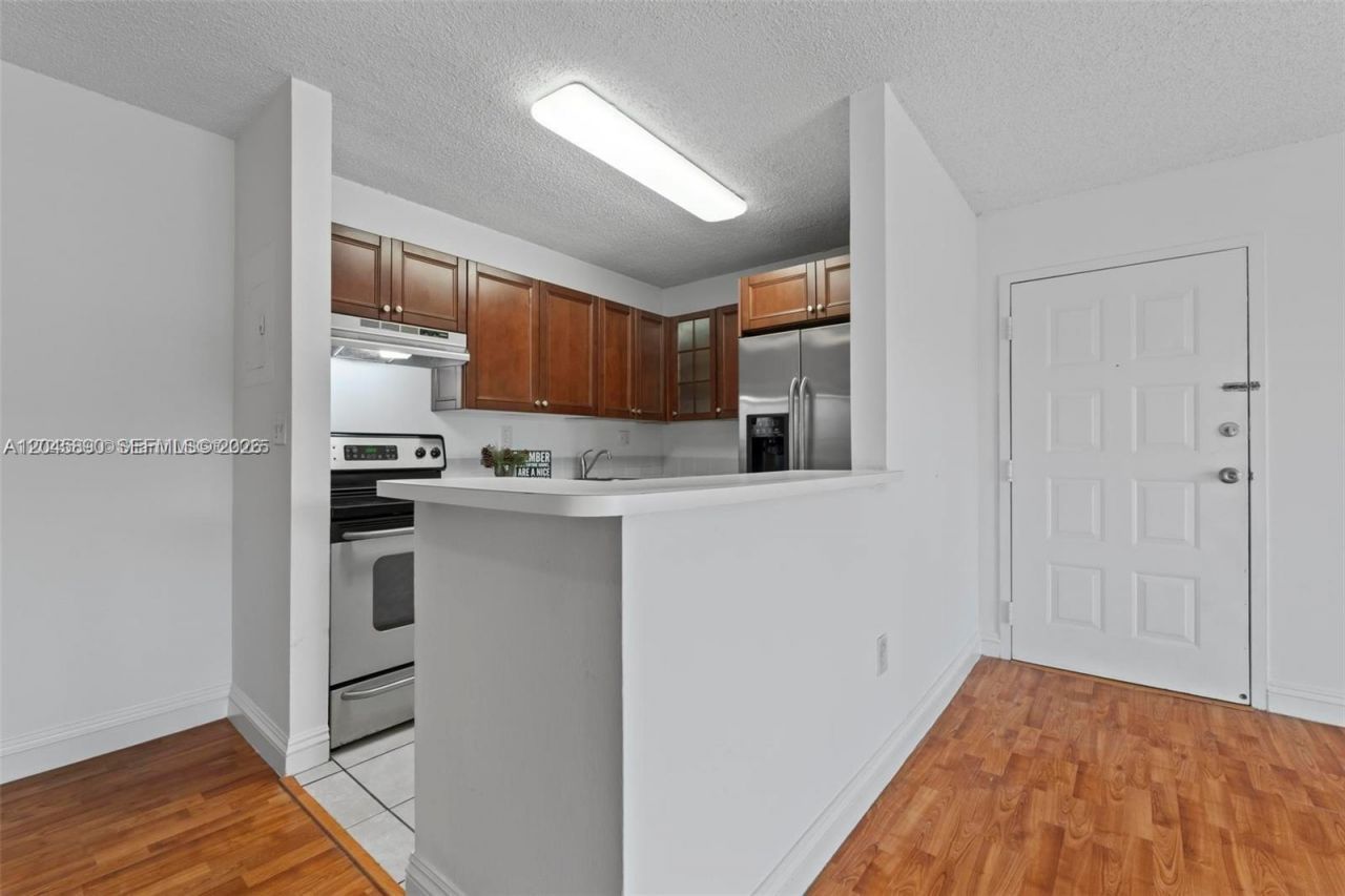15600 SW 80th St, Unit L-203, Miami, FL 33193 Photo