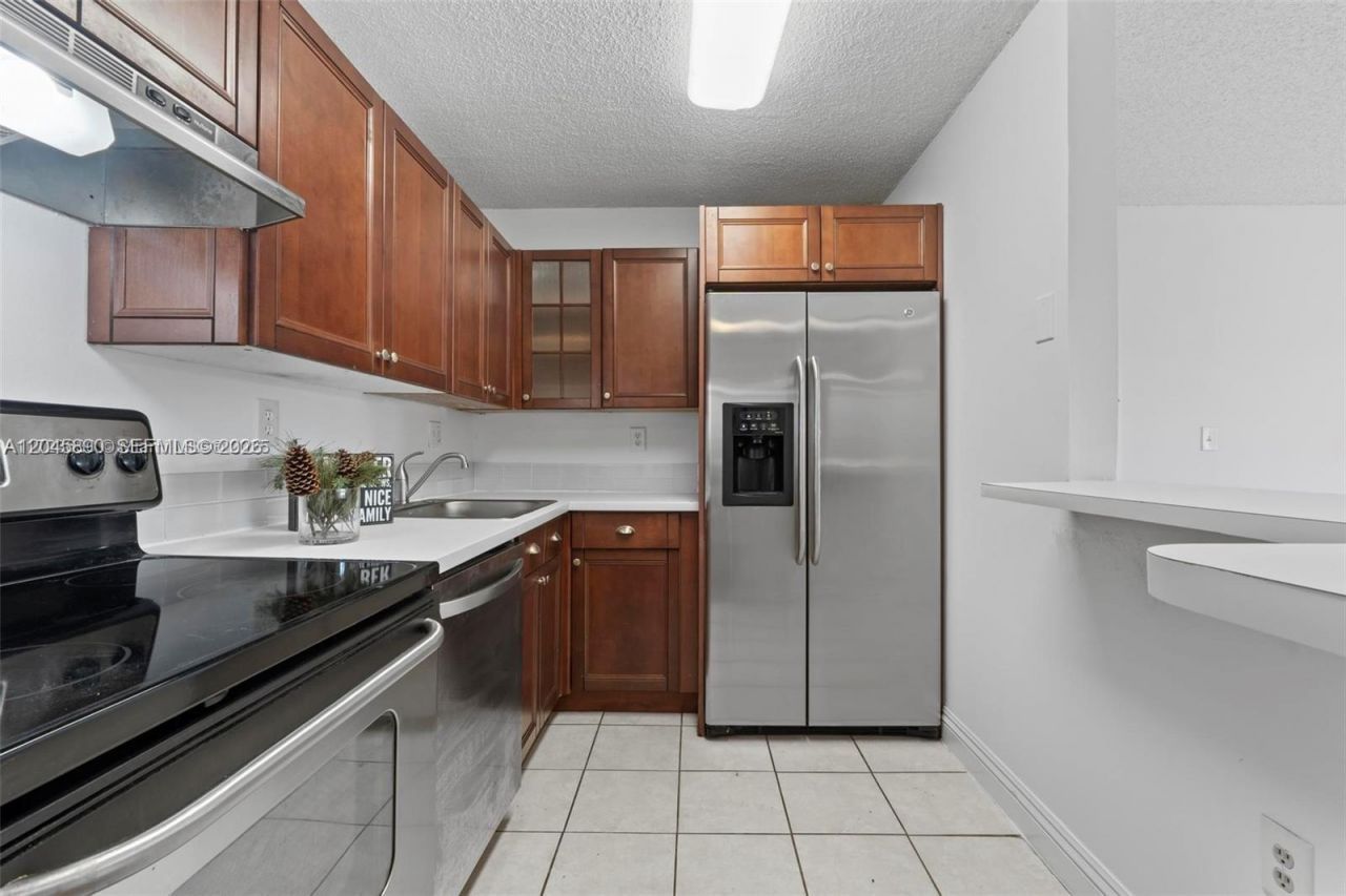 15600 SW 80th St, Unit L-203, Miami, FL 33193 Photo