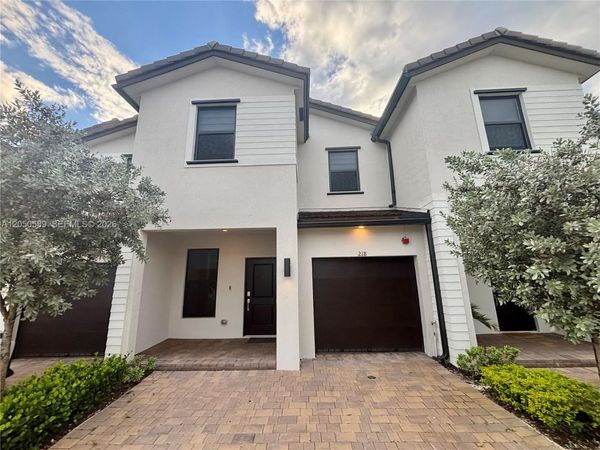 218 SW 159th Ct , Pembroke Pines, FL 33027