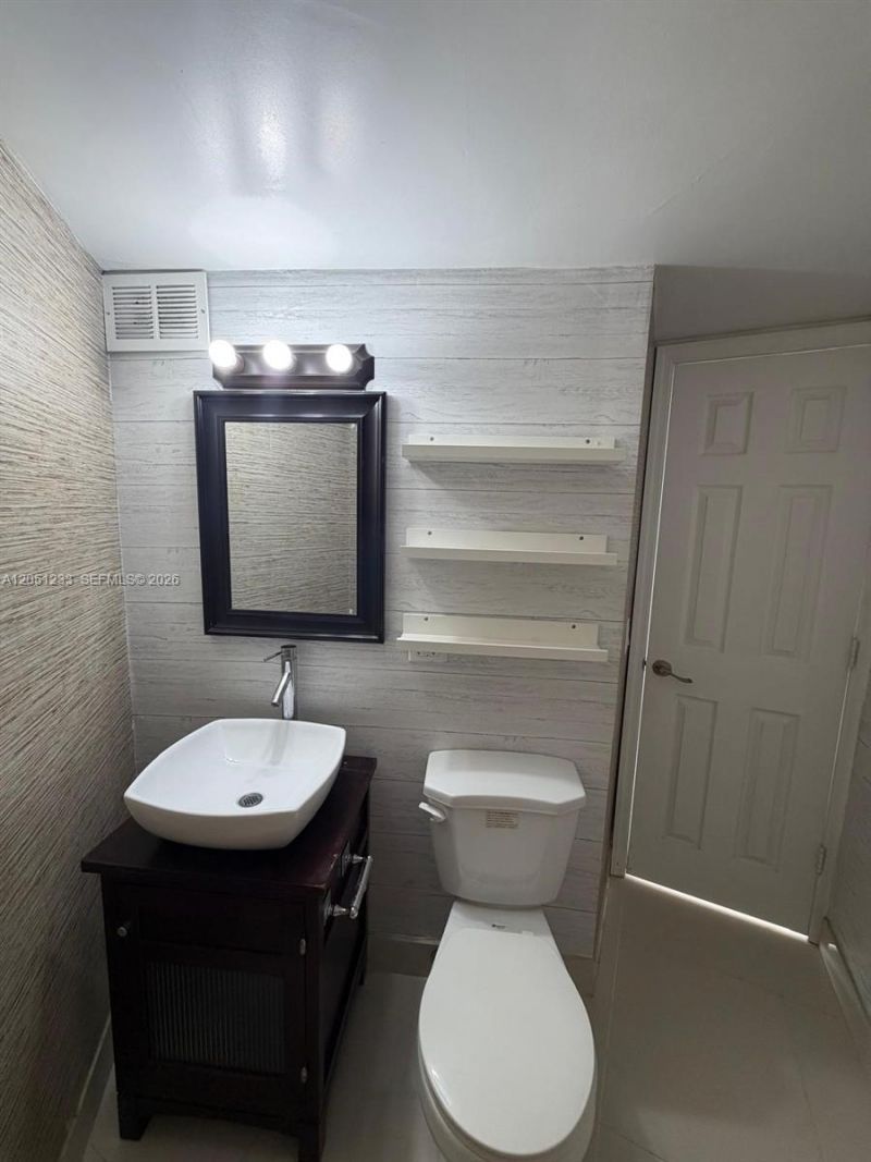1881 Washington Ave , Unit 6A, Miami Beach, FL 33139 Photo
