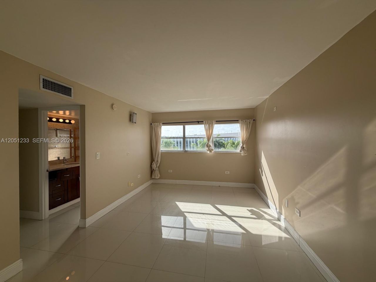 1881 Washington Ave , Unit 6A, Miami Beach, FL 33139 Photo