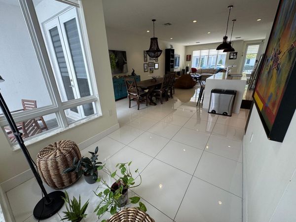6361 NW 103rd Passage, Doral, FL 33178
