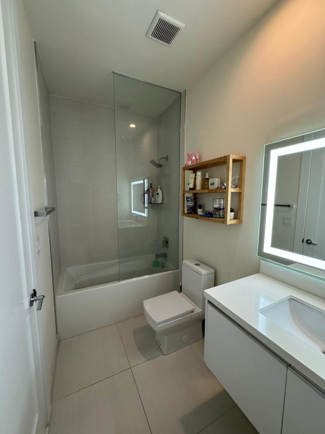 6361 NW 103rd Passage, Doral, FL 33178 Photo