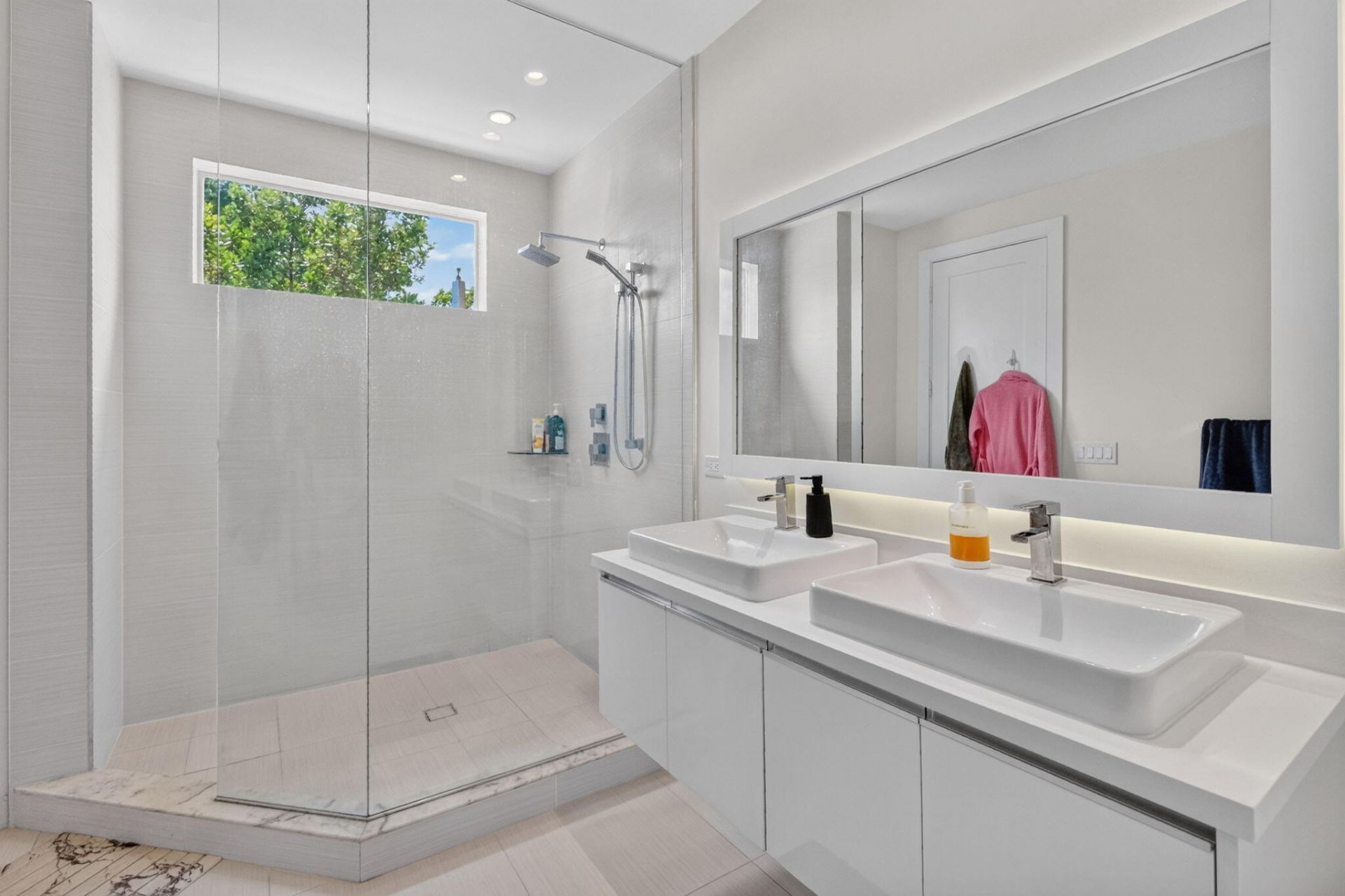 6461 NW 103rd Passage, Doral, FL 33178 Photo