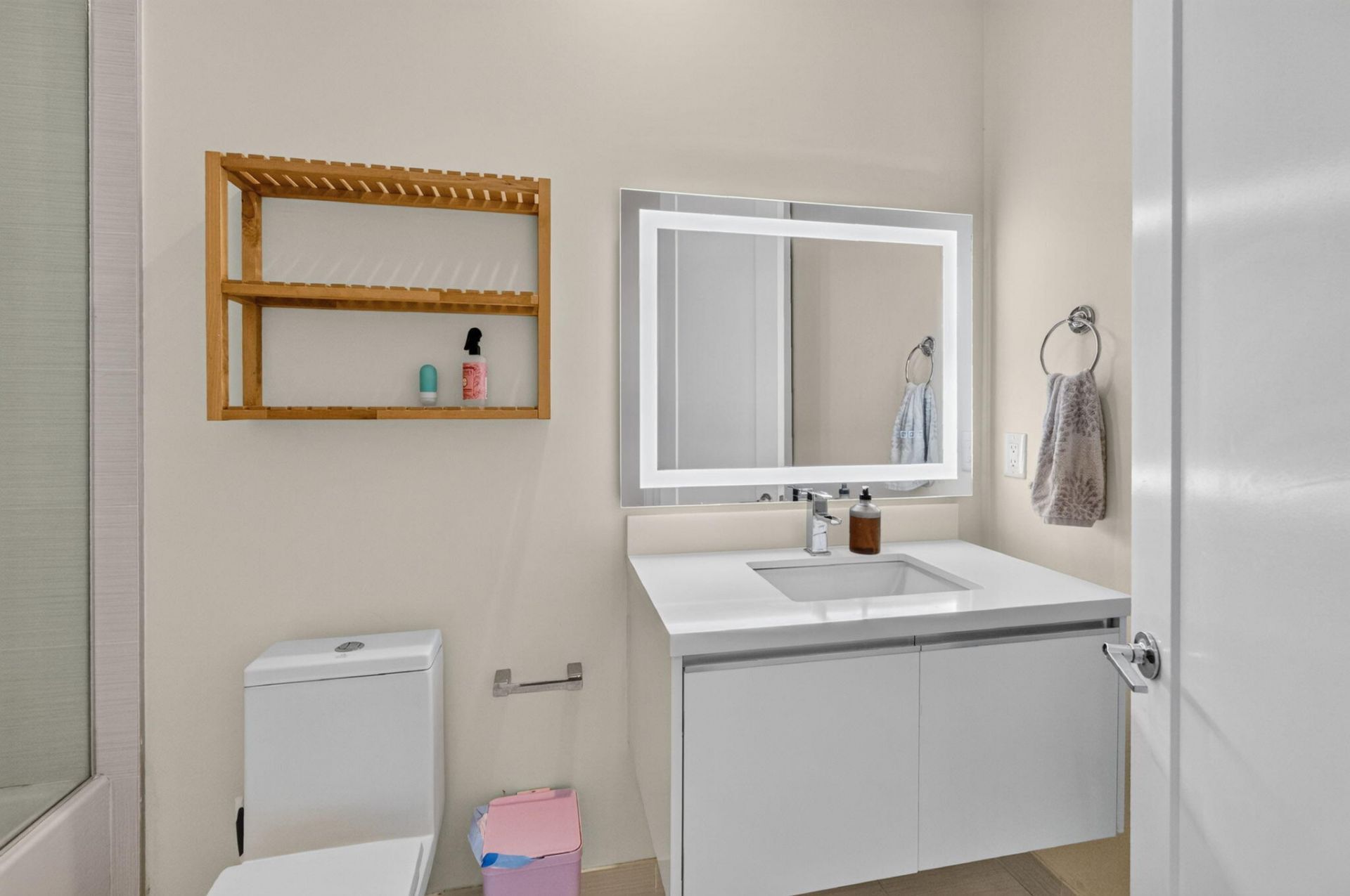 6461 NW 103rd Passage, Doral, FL 33178 Photo