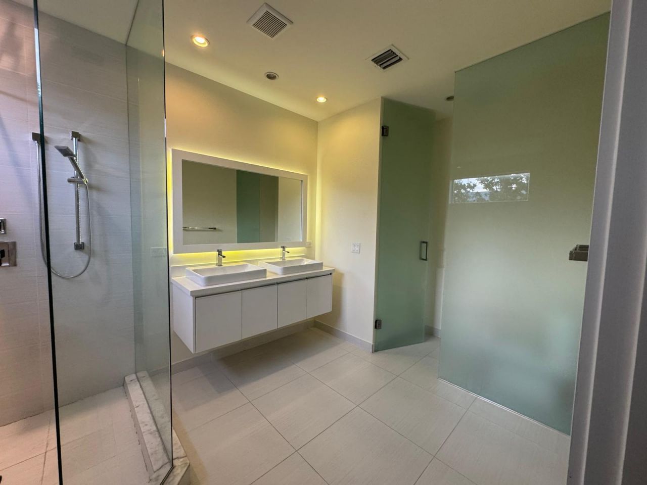6361 NW 103rd Passage, Doral, FL 33178 Photo