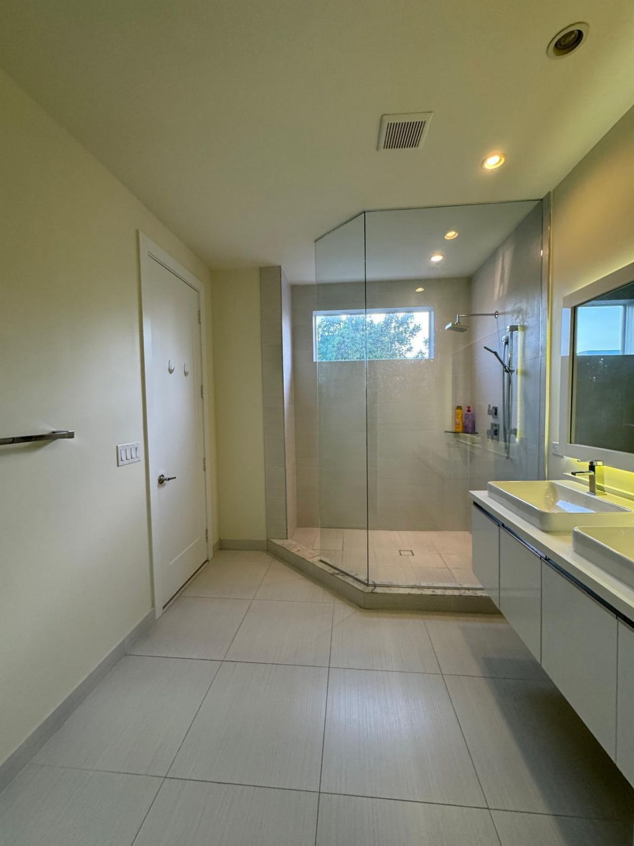 6361 NW 103rd Passage, Doral, FL 33178 Photo