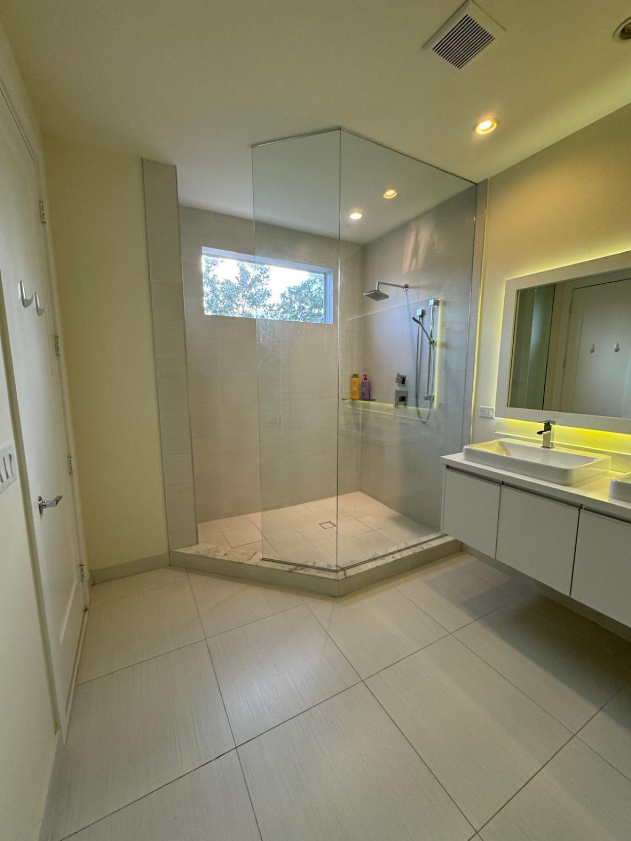 6361 NW 103rd Passage, Doral, FL 33178 Photo