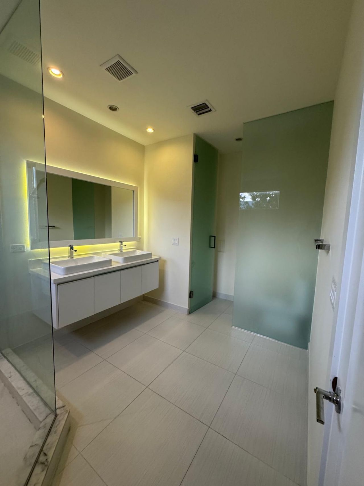 6361 NW 103rd Passage, Doral, FL 33178 Photo