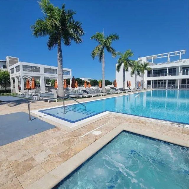 6461 NW 103rd Passage, Doral, FL 33178 Photo