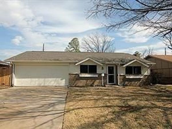 829 Sunshine Lane, Grapevine, TX 76051