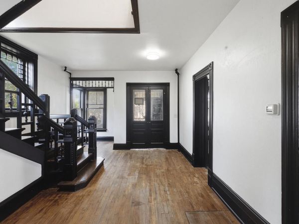 807 N 23rd STREET, Milwaukee, WI 53233