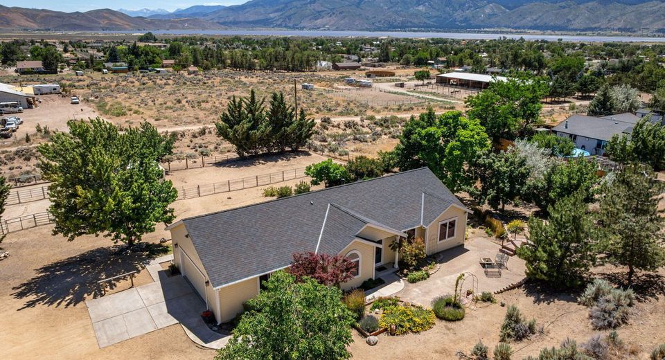 305 Flicker Circle, Washoe Valley, NV 89704 Photo
