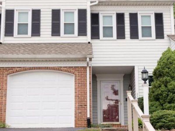 3213 PINEWYN CIRCLE , LANCASTER, PA 17601