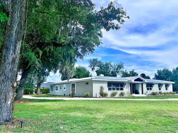 315 Iowa Avenue , Lynn Haven, FL 32444
