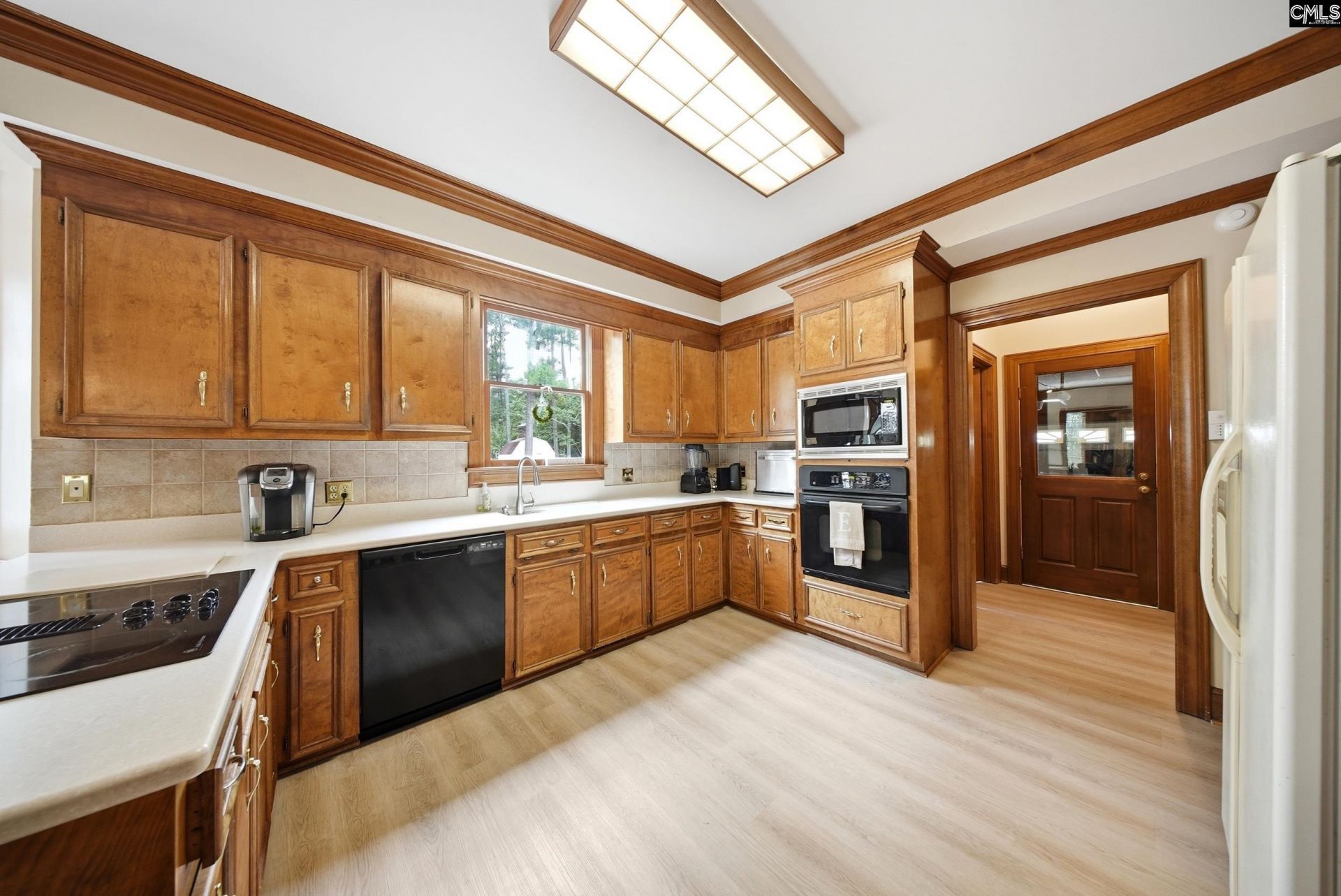 312 Columbia Club Drive E Photo 13