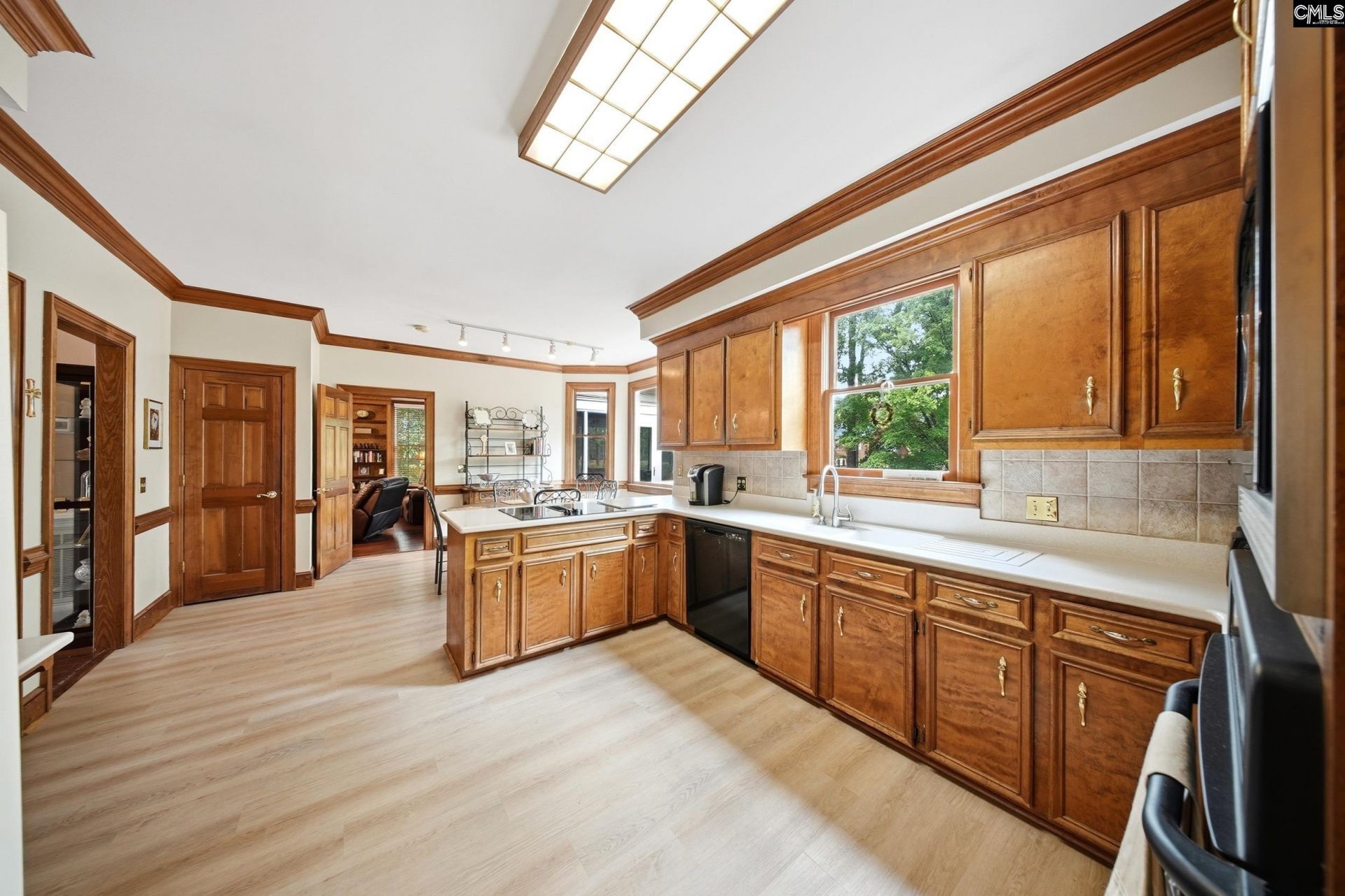312 Columbia Club Drive E Photo 14