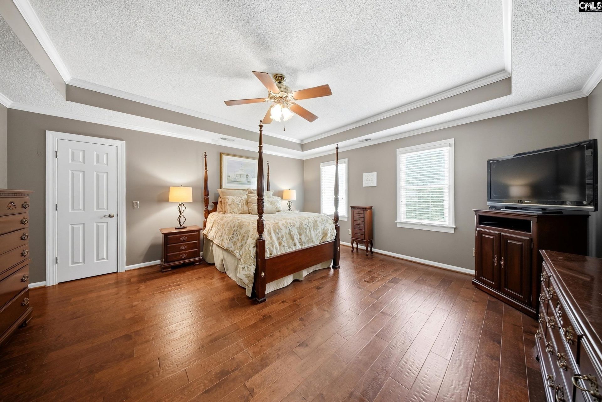 312 Columbia Club Drive E Photo 22