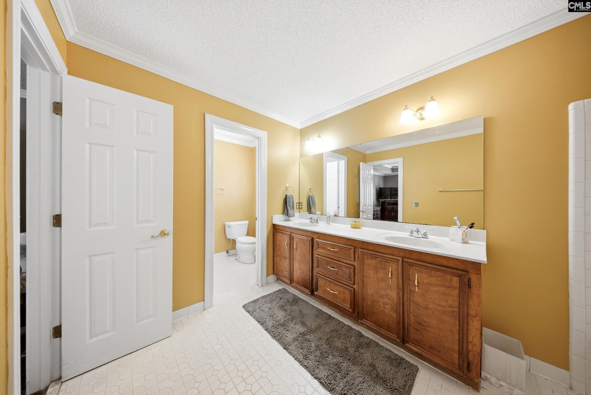 312 Columbia Club Drive E Photo 26