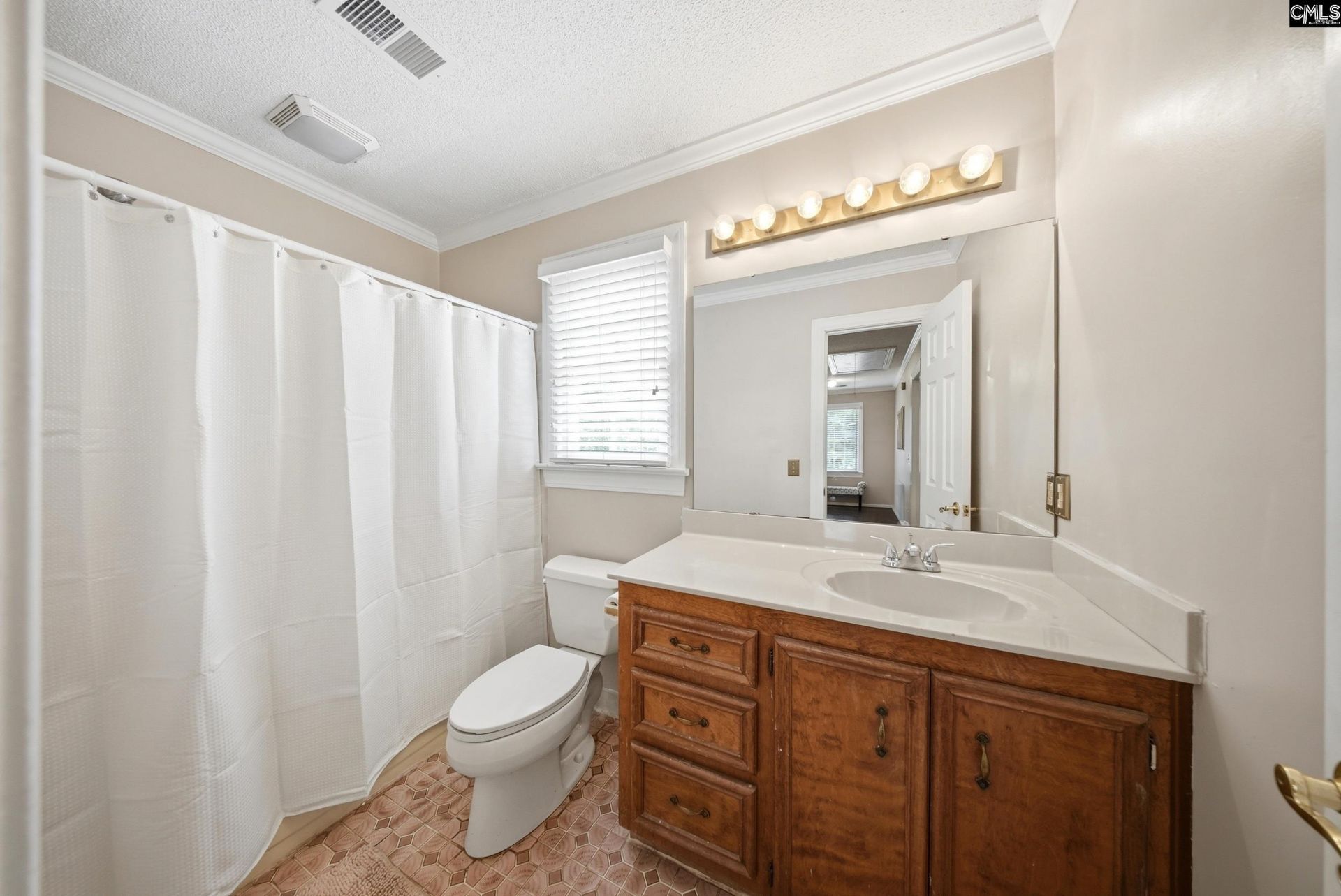 312 Columbia Club Drive E Photo 30