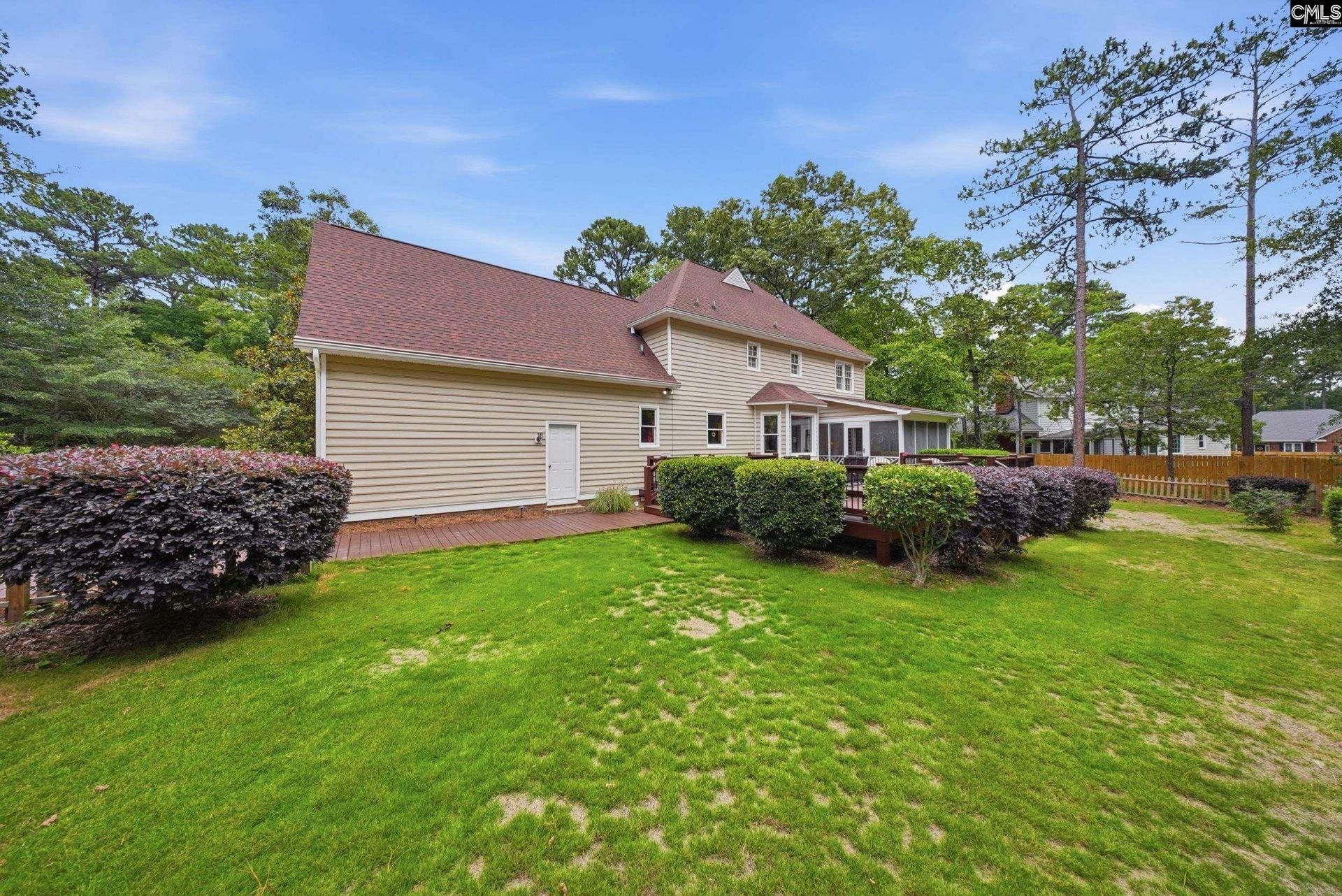 312 Columbia Club Drive E Photo 38