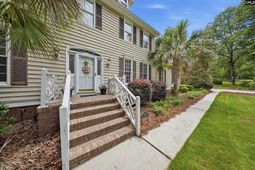 312 Columbia Club Drive E photo 4
