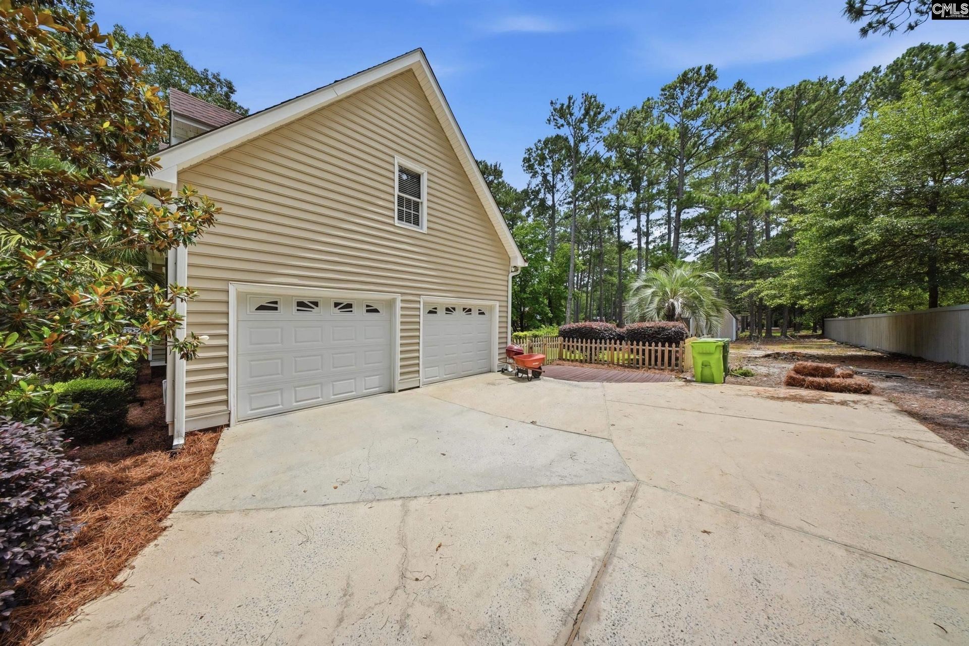 312 Columbia Club Drive E Photo 40