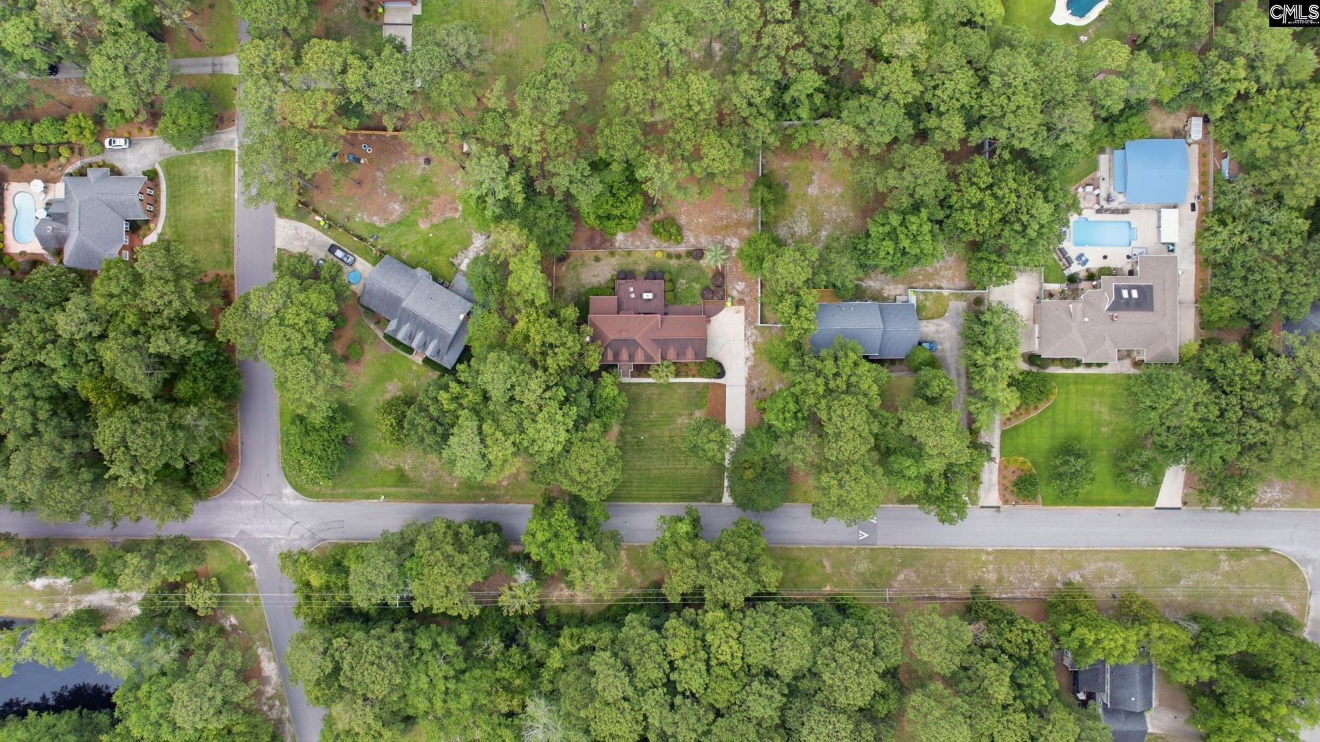 312 Columbia Club Drive E Photo 44