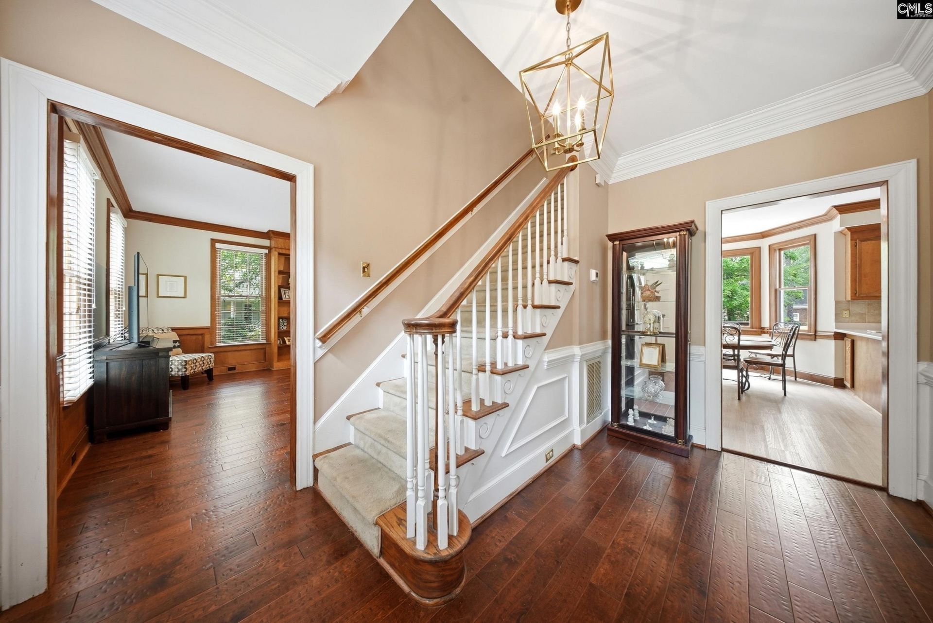 312 Columbia Club Drive E Photo 5