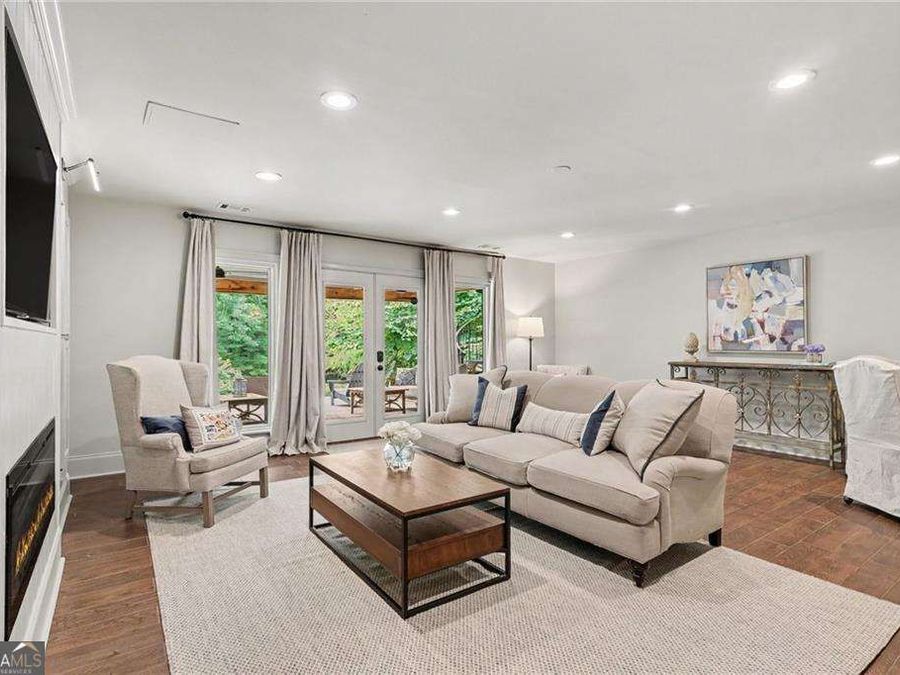 Property Image 61