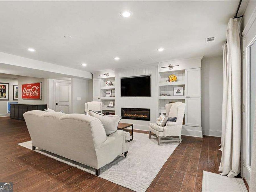 Property Image 64