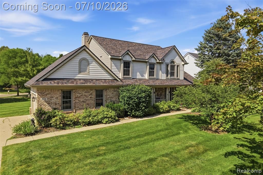 4110 Castlewood Drive, Wixom, MI 48393 Main Photo