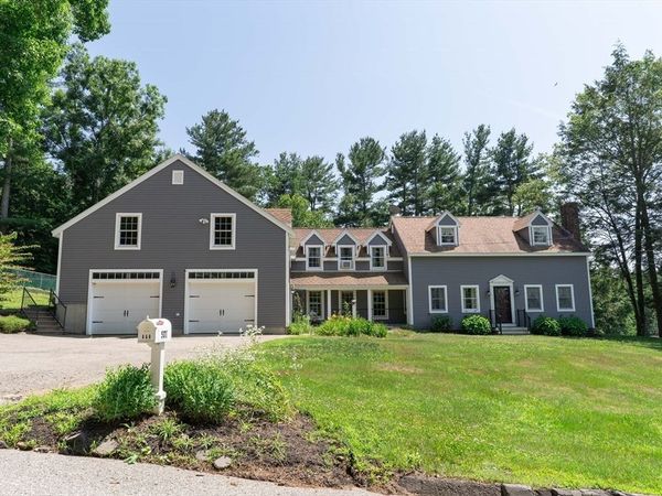 501 Wine Rd, New Braintree, MA 01531