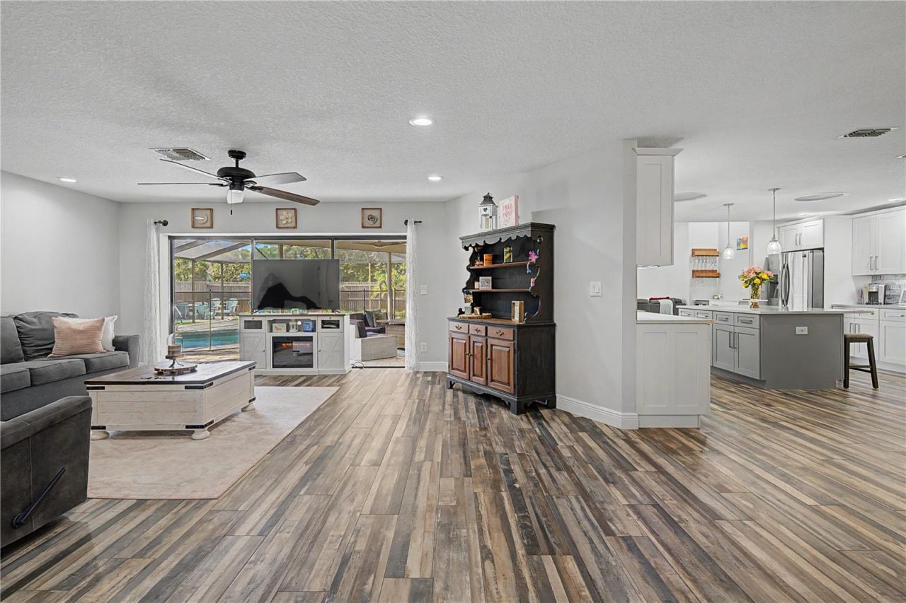 2717 Redford Court E, Clearwater, FL 33761 Photo