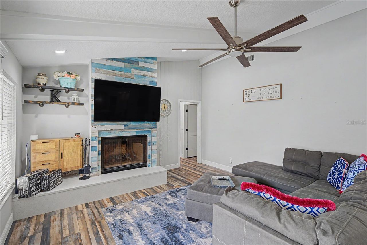2717 Redford Court E, Clearwater, FL 33761 Photo