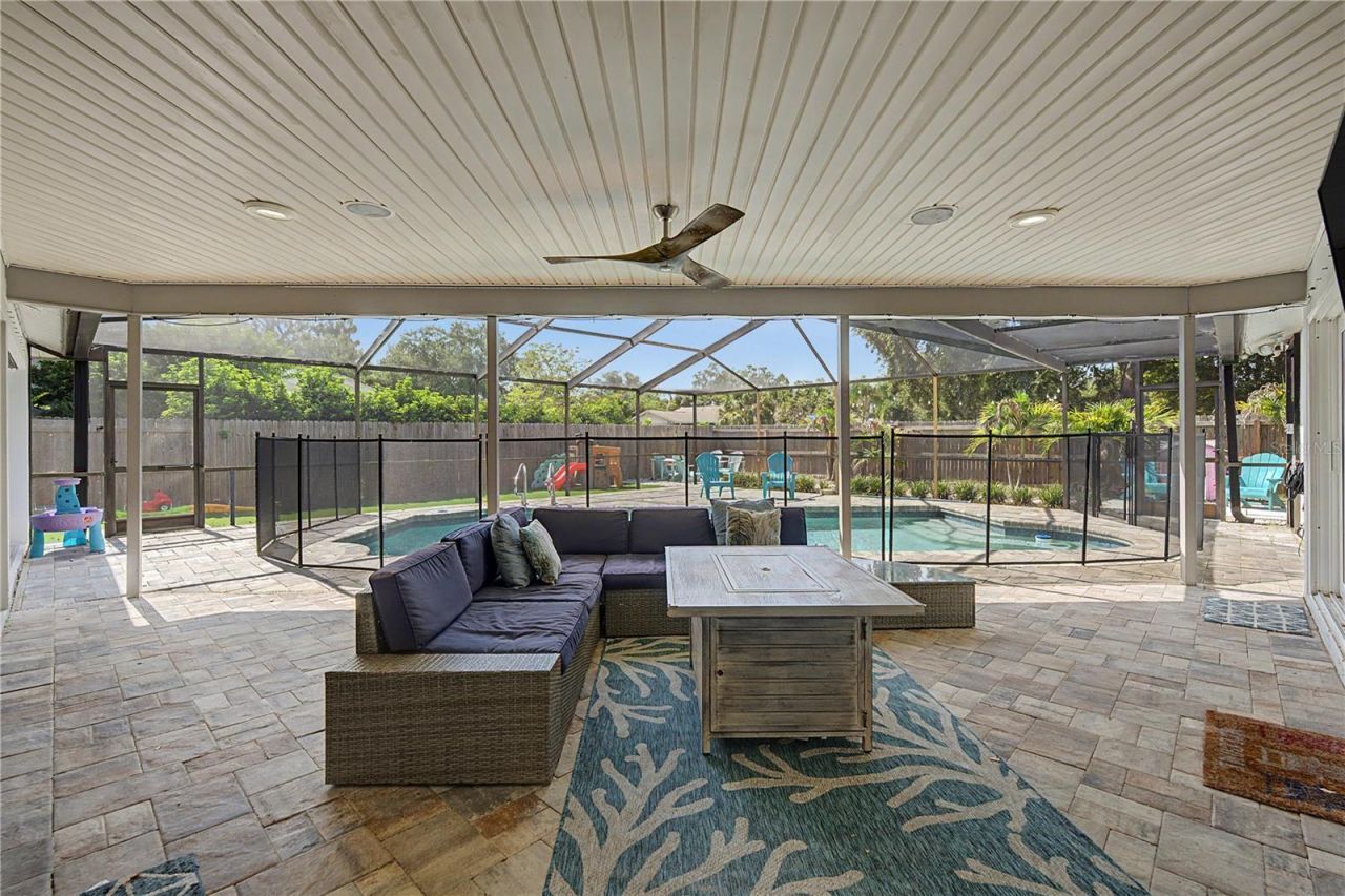 2717 Redford Court E, Clearwater, FL 33761 Photo