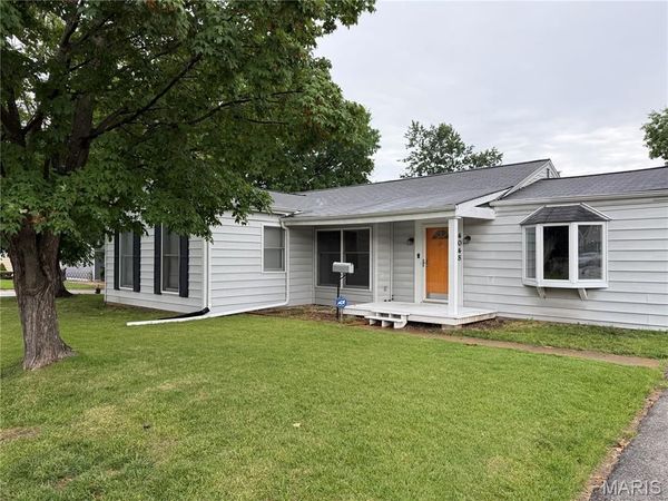4048 Blow Street , St Louis, MO 63116