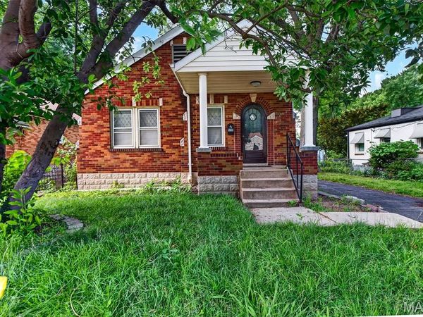 9259 E Breckenridge Road , Breckenridge Hills, MO 63114