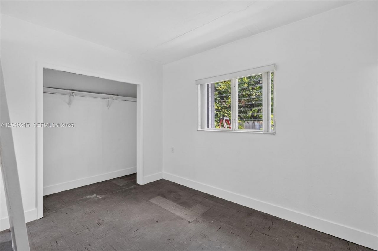 3205 NW 3rd St , Unit 3205, Miami, FL 33125 Photo