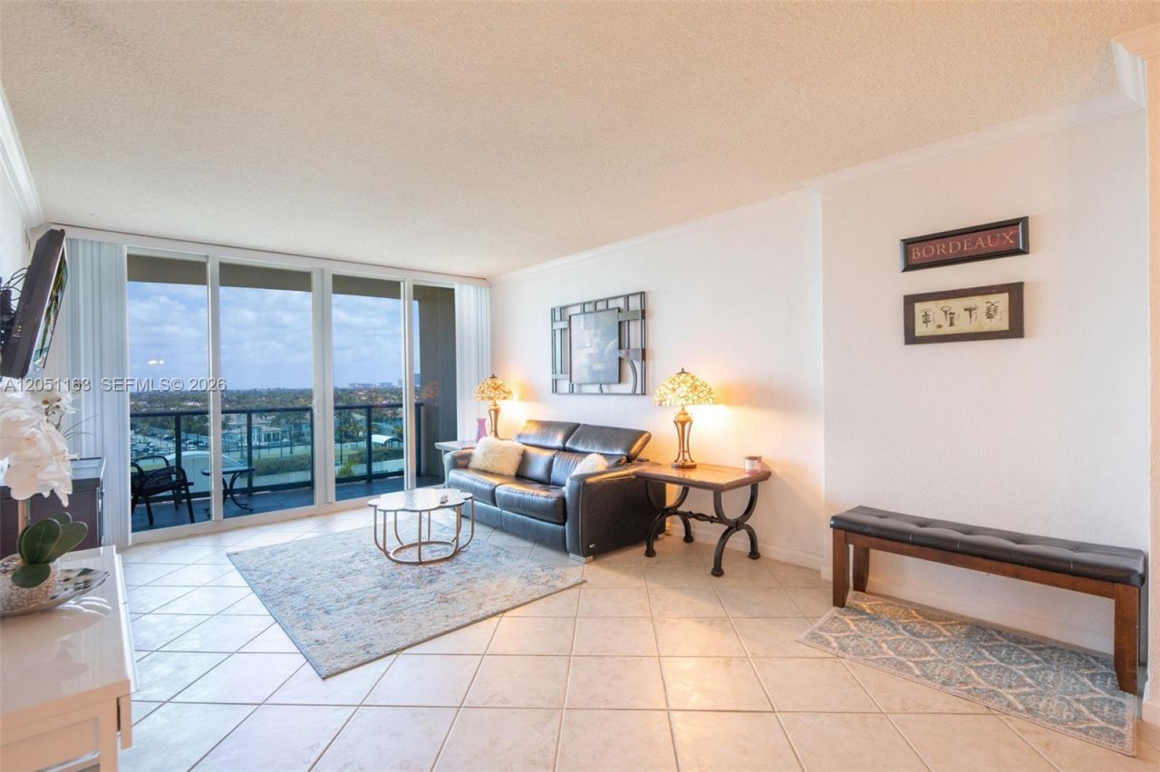 2501 S Ocean Dr , Unit 828, Hollywood, FL 33019 Photo