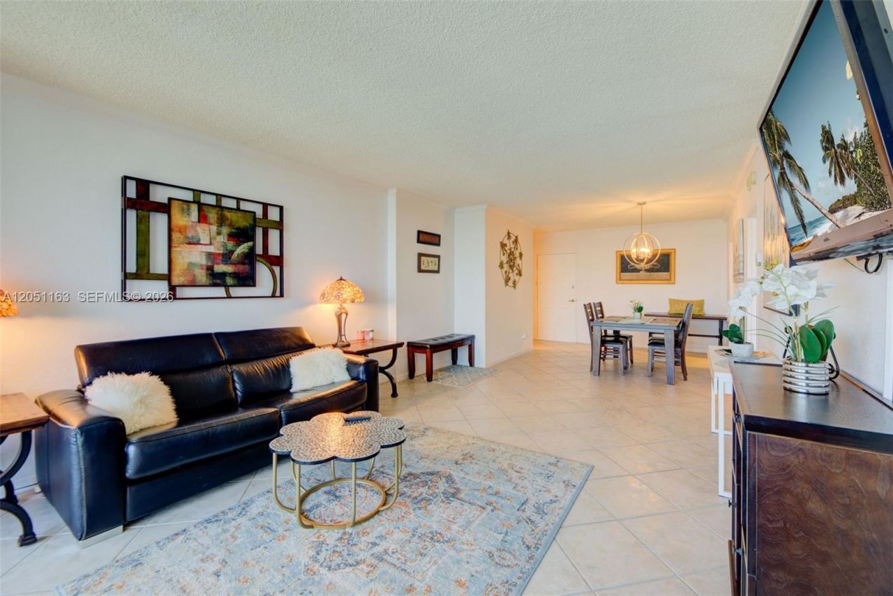2501 S Ocean Dr , Unit 828, Hollywood, FL 33019 Photo